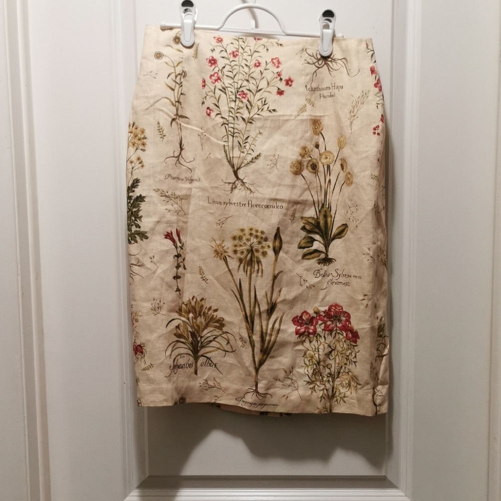 Botanical Print Beige Pencil Skirt‎